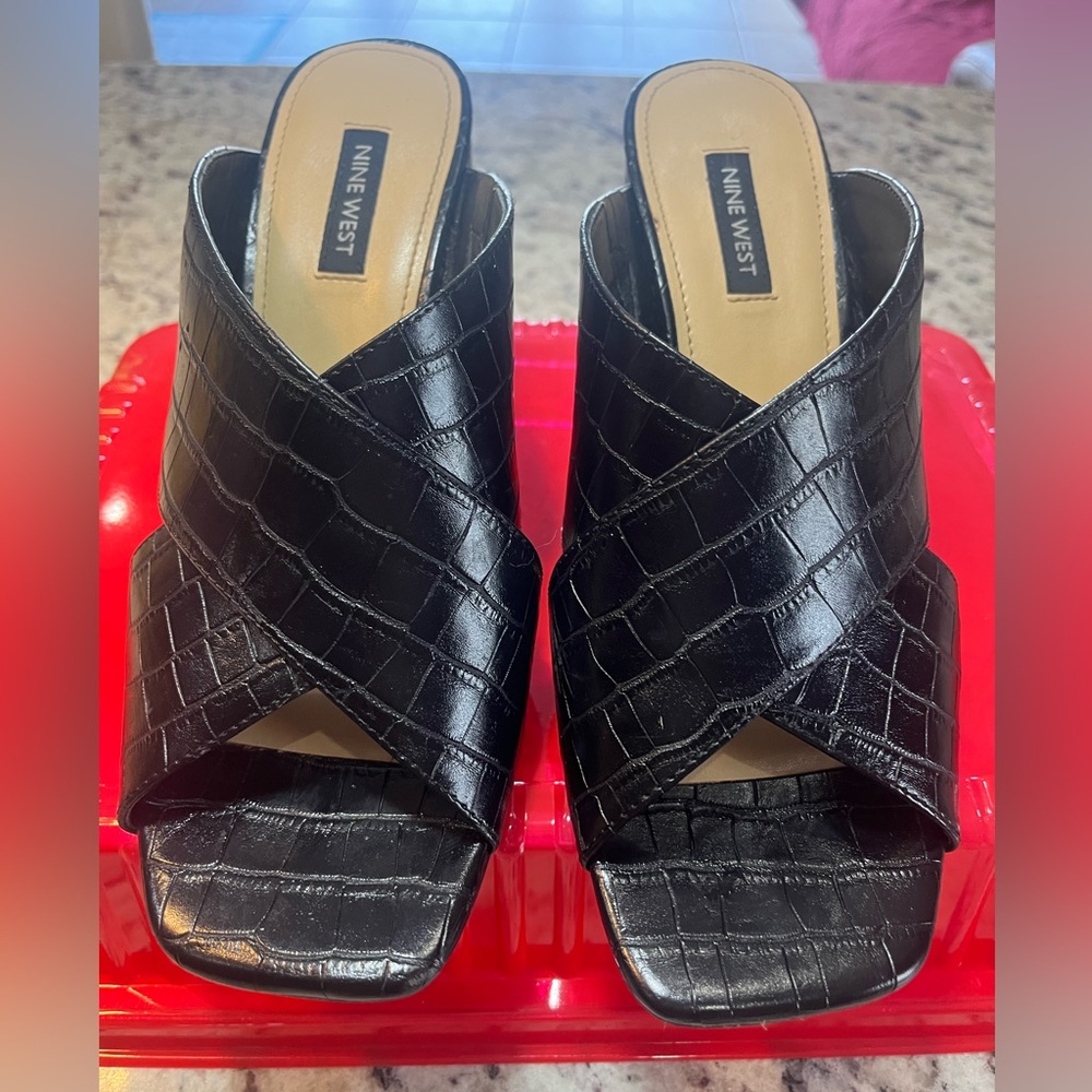 Nine West Black croc sandals